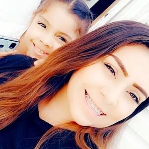 Meet your Posher, Ariana